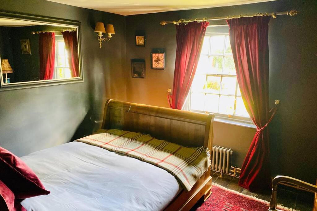 17Th Century Boutique Getaway In The Countryside Apartment Martin Mill Luaran gambar